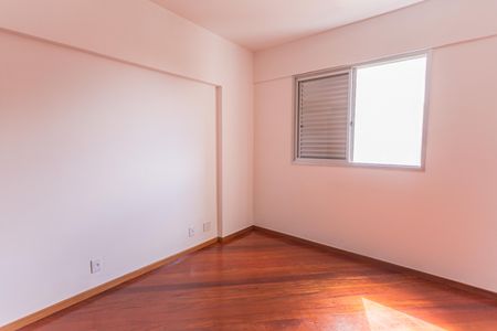 Suíte de apartamento para alugar com 3 quartos, 108m² em Funcionários, Belo Horizonte