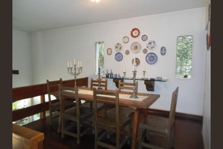 Casa à venda com 3 quartos, 301m² em Jardim Vitoria Regia (Zona Oeste), São Paulo