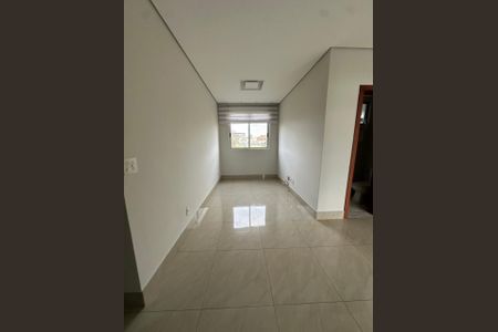 Casa à venda com 3 quartos, 98m² em Indaiá, Belo Horizonte