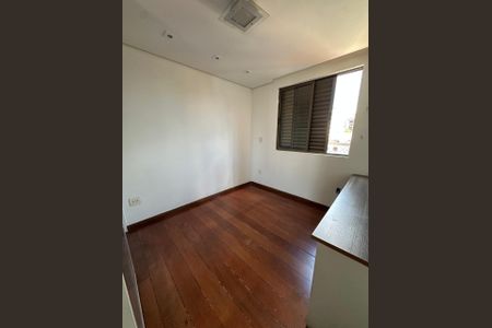 Casa à venda com 4 quartos, 280m² em Jaraguá, Belo Horizonte