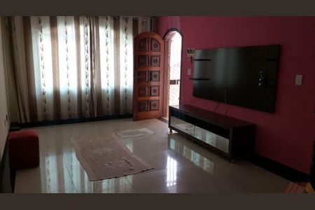 Casa à venda com 3 quartos, 188m² em Vila Mazzei, São Paulo