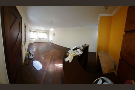 Casa à venda com 3 quartos, 250m² em Vila Paiva, São Paulo