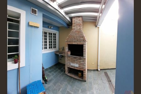 Casa à venda com 3 quartos, 250m² em Vila Paiva, São Paulo