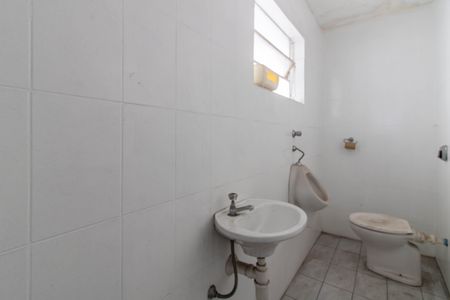 Banheiro de casa para alugar com 1 quarto, 350m² em Jardim Cocaia, Guarulhos