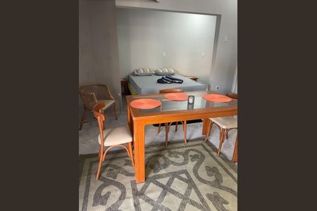 Sala de kitnet/studio para alugar com 1 quarto, 34m² em Lagoa da Conceição, Florianópolis