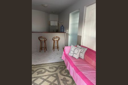 Sala de kitnet/studio para alugar com 1 quarto, 34m² em Lagoa da Conceição, Florianópolis