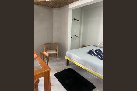 Quarto de kitnet/studio para alugar com 1 quarto, 34m² em Lagoa da Conceição, Florianópolis