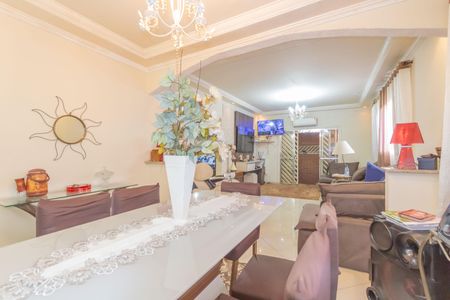 Sala de casa para alugar com 2 quartos, 250m² em Padroeira, Osasco