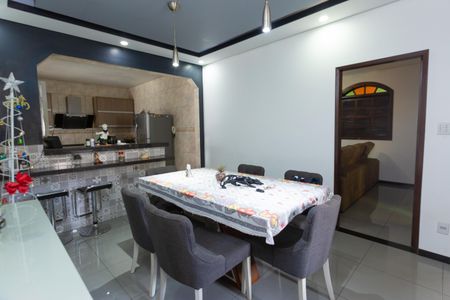 Casa para alugar com 3 quartos, 377m² em Jardim Riacho das Pedras, Contagem