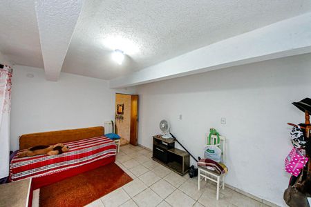 Casa para alugar com 2 quartos, 180m² em Jardim das Rosas (zona Leste I), São Paulo