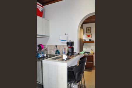 Casa à venda com 3 quartos, 674m² em Menino Deus, Porto Alegre