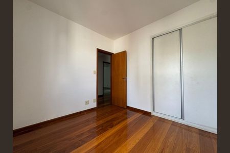 Apartamento para alugar com 4 quartos, 260m² em União, Belo Horizonte
