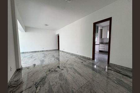 Apartamento para alugar com 4 quartos, 190m² em União, Belo Horizonte