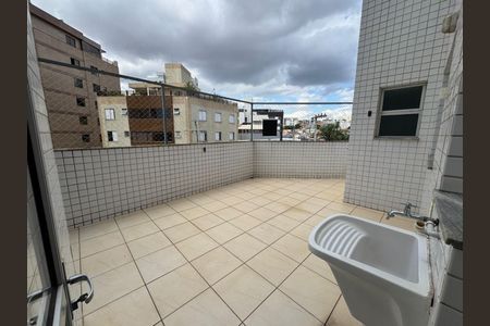 Apartamento para alugar com 4 quartos, 190m² em União, Belo Horizonte