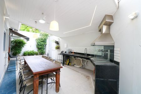 Casa para alugar com 3 quartos, 200m² em Brooklin, São Paulo