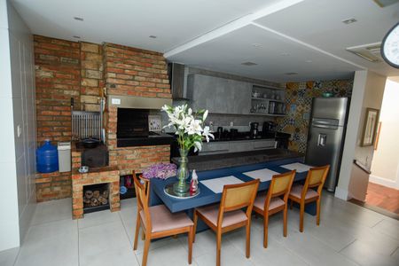 Cozinha de casa de condomínio para alugar com 3 quartos, 260m² em Jardim Krahe, Viamão