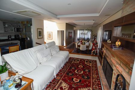 Sala de TV de casa de condomínio para alugar com 3 quartos, 260m² em Jardim Krahe, Viamão