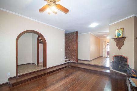 Sala de casa para alugar com 5 quartos, 400m² em Ipanema, Porto Alegre