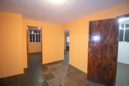 Sala de apartamento para alugar com 2 quartos, 69m² em Santa Catarina, São Gonçalo