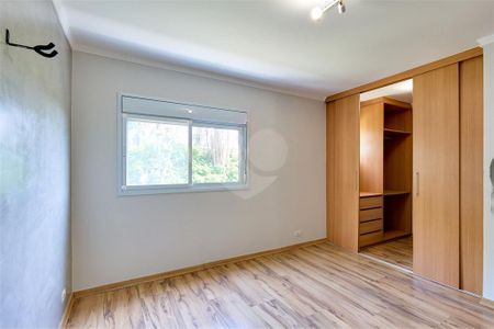 Casa à venda com 4 quartos, 152m² em Santo Amaro, São Paulo