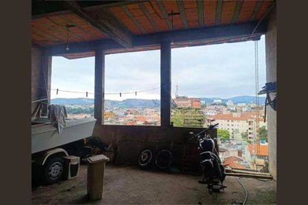 Casa à venda com 3 quartos, 115m² em Vila Iorio, São Paulo