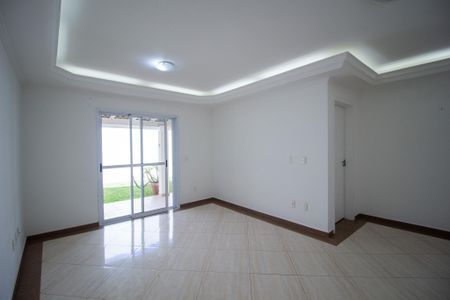 Sala de casa de condomínio para alugar com 3 quartos, 120m² em Jardim Americano, Sorocaba