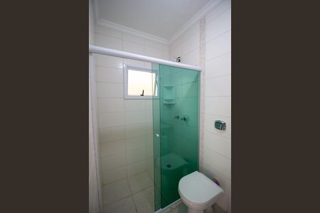 Banheiro da Suíte de casa de condomínio para alugar com 3 quartos, 120m² em Jardim Americano, Sorocaba