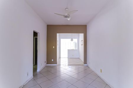 Sala de casa à venda com 2 quartos, 140m² em Inhaúma, Rio de Janeiro