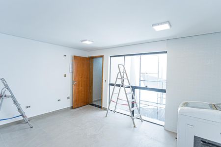 Sala, cozinha e área de serviço de apartamento para alugar com 2 quartos, 60m² em Parque Maria Domitila, São Paulo