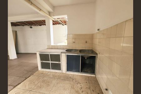Área de serviço de apartamento para alugar com 3 quartos, 130m² em Centro, Betim