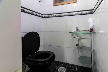 Banheiro de kitnet/studio para alugar com 1 quarto, 35m² em Vila Butantã, São Paulo