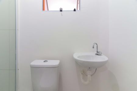 Banheiro de kitnet/studio para alugar com 1 quarto, 19m² em Jardim Esmeralda, São Paulo