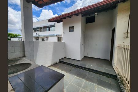 Área de serviço de apartamento para alugar com 3 quartos, 130m² em Centro, Betim