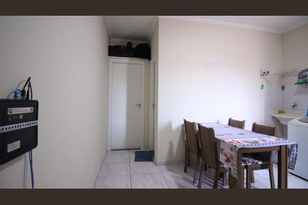 Sala/Cozinha de apartamento à venda com 1 quarto, 27m² em Jardim Mimar, São Paulo