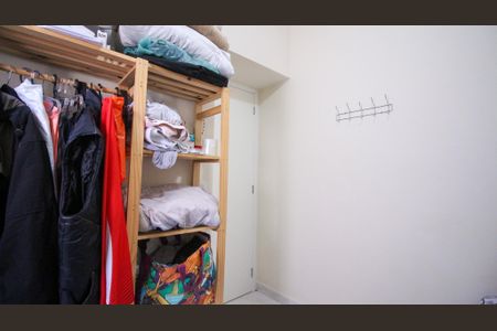 Quarto de apartamento à venda com 1 quarto, 27m² em Jardim Mimar, São Paulo