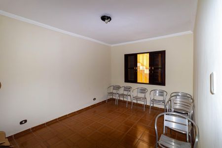 Quarto 1 de casa para alugar com 3 quartos, 400m² em Vila Lucia, São Paulo