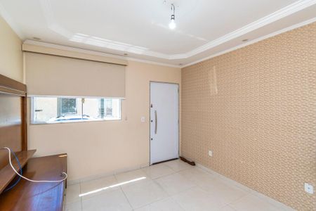 Sala de casa de condomínio à venda com 3 quartos, 180m² em Penha, Rio de Janeiro