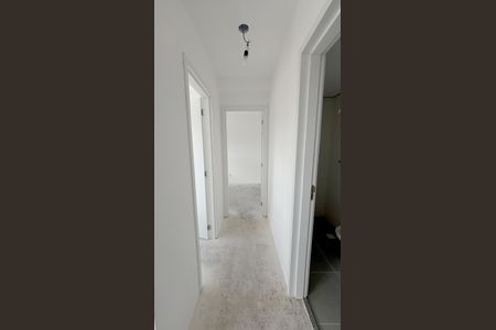 Banheiro Corredor de apartamento para alugar com 2 quartos, 46m² em Vila Curuçá, Santo André