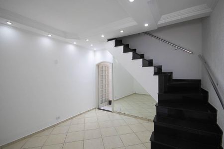 Sala de casa para alugar com 2 quartos, 180m² em Vila Maria Baixa, São Paulo