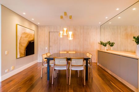 Apartamento à venda com 3 quartos, 214m² em Vila Morumbi, São Paulo