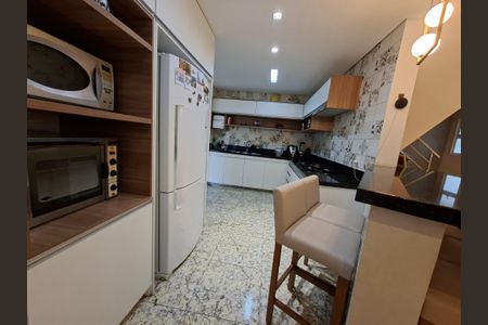 Cozinha de casa à venda com 4 quartos, 158m² em Europa, Contagem