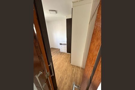 Quarto 1 de apartamento para alugar com 2 quartos, 55m² em Vila Pierina, São Paulo