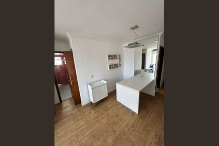 Sala de apartamento para alugar com 2 quartos, 55m² em Vila Pierina, São Paulo
