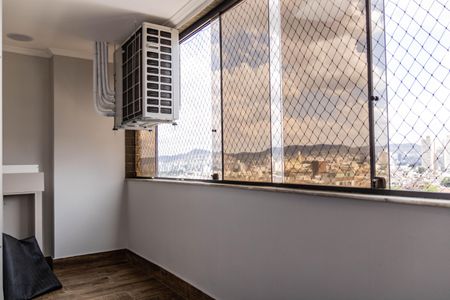 Varanda de apartamento para alugar com 3 quartos, 144m² em Alto Caiçaras, Belo Horizonte