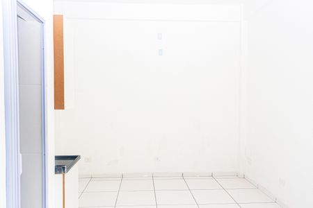 Quarto/Cozinha de casa para alugar com 1 quarto, 22m² em Socorro, São Paulo