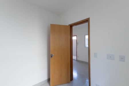 Quarto 2 de apartamento para alugar com 2 quartos, 50m² em Vila Ede, São Paulo