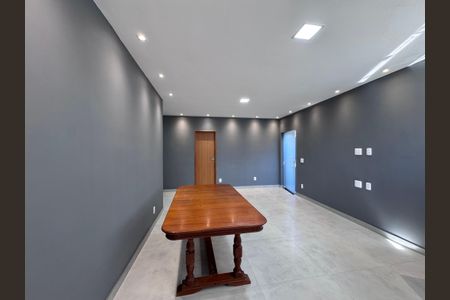Sala de casa para alugar com 3 quartos, 300m² em Vargem Grande, Rio de Janeiro