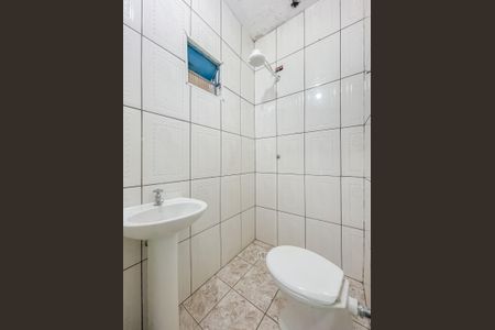 Banheiro de casa para alugar com 1 quarto, 34m² em Helena Maria, Osasco