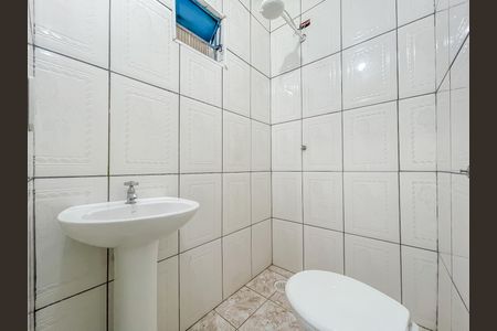 Banheiro de casa para alugar com 1 quarto, 34m² em Helena Maria, Osasco