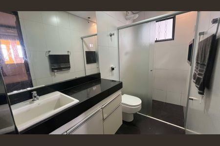 Casa à venda com 4 quartos, 210m² em Alípio de Melo, Belo Horizonte